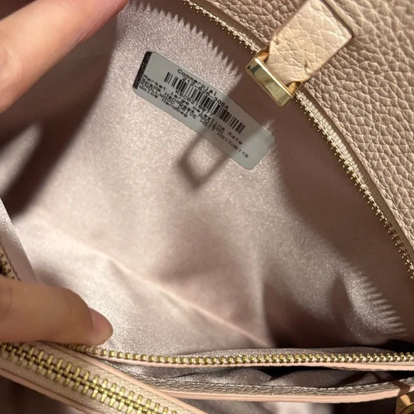 Kate Spade Large Madison Ave.Pebbled Leather Tote in Light Blush - Picture 8 of 13